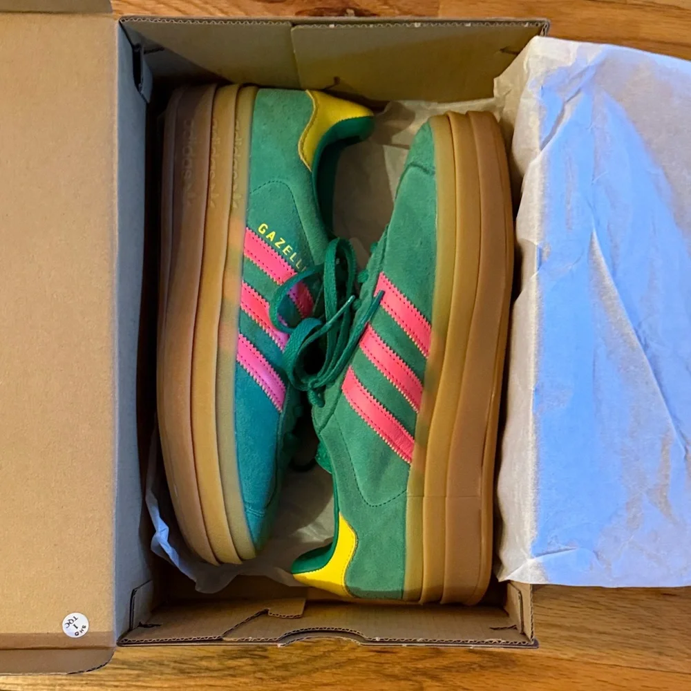 Gazelle Bold Adidas w/Box - Picture 6 of 8